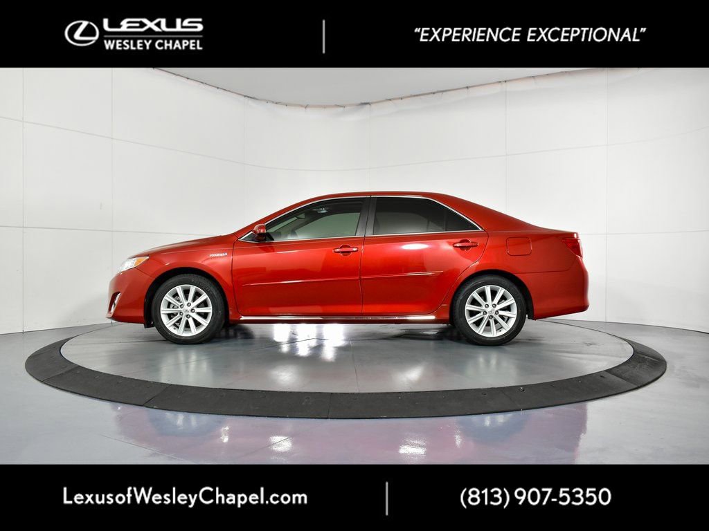 Used 2013 Toyota Camry XLE w/ Convenience Pkg image 10