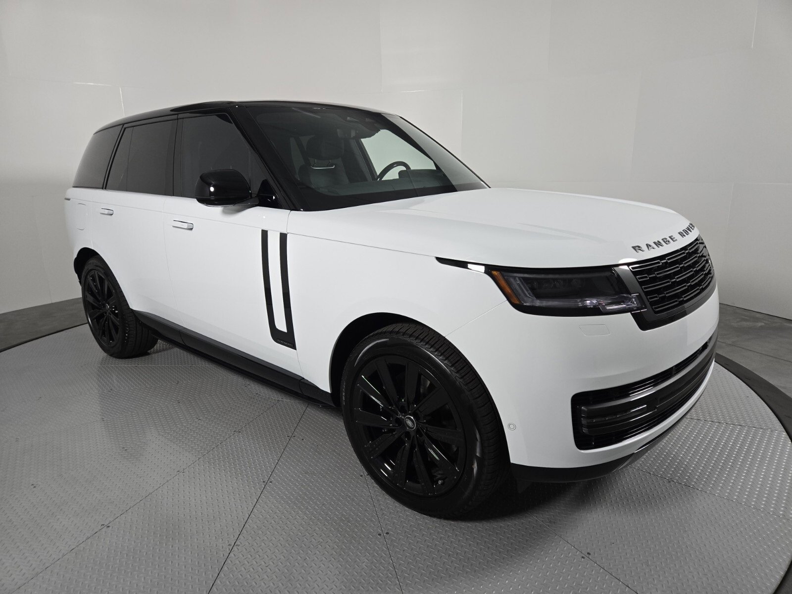 New 2025 Land Rover Range Rover Autobiography image 13