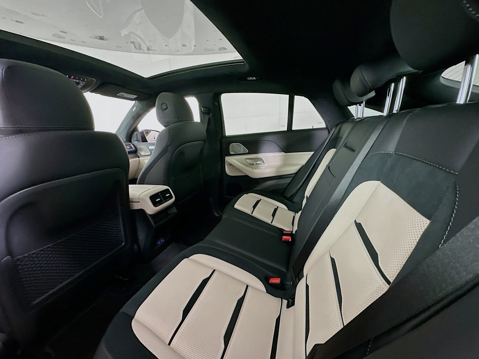 Used 2025 Mercedes-Benz GLE 53 AMG 4MATIC Coupe image 24