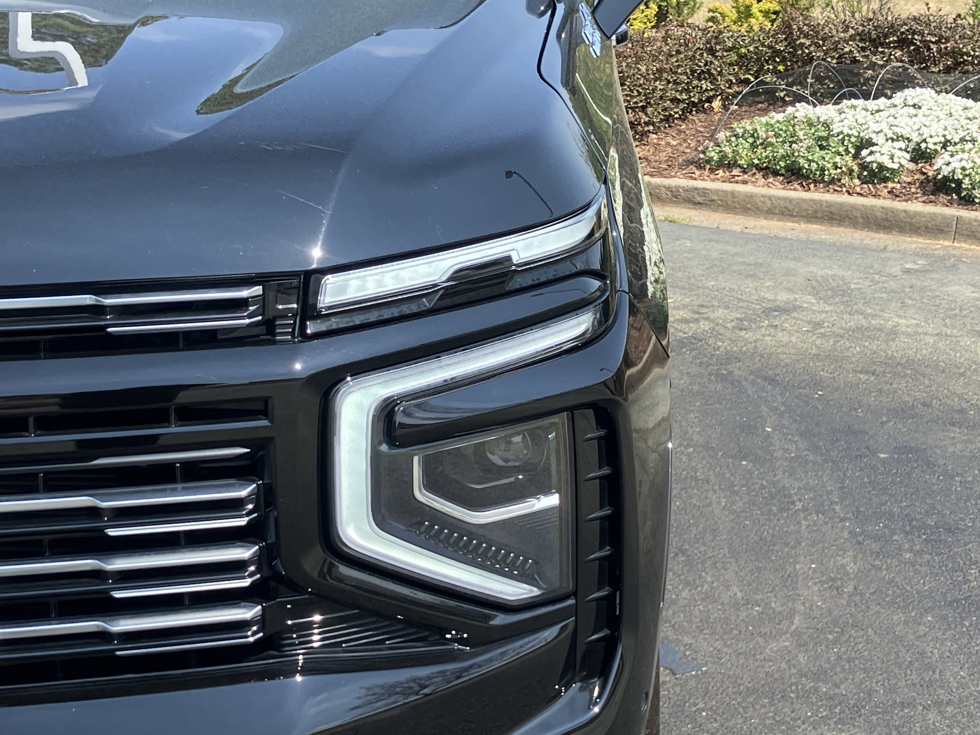 Used 2025 Chevrolet Suburban High Country w/ Sun And Tow Package image 5