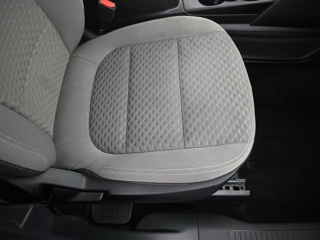 Used 2020 Ford Escape SE image 32