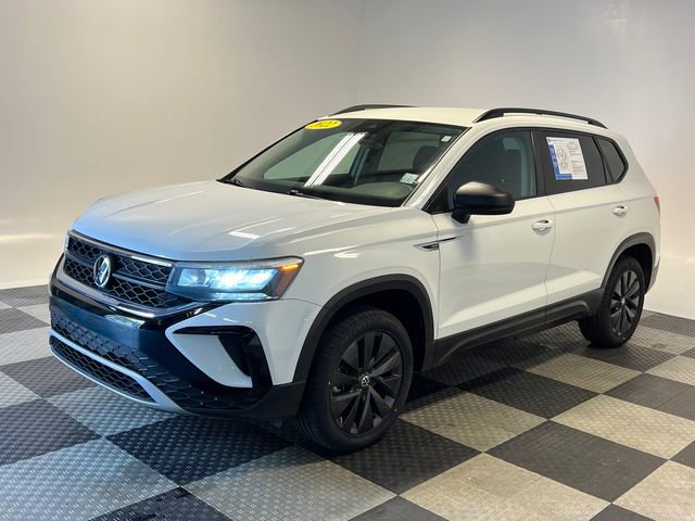 Used 2022 Volkswagen Taos S image 3