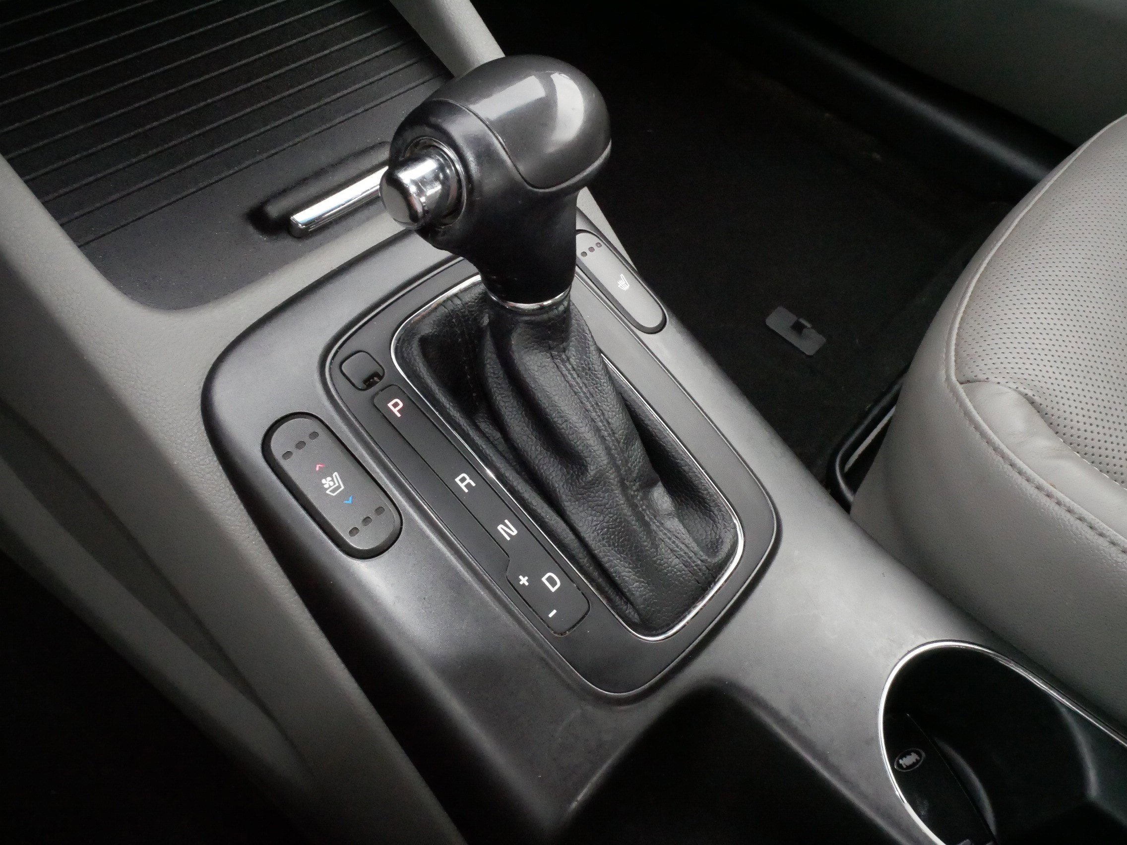 Used 2015 Kia Forte Koup EX w/ EX Premium Package FWD image 24