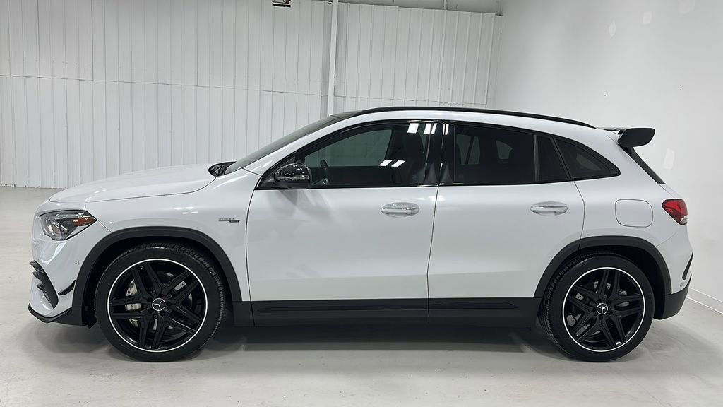 Used 2022 Mercedes-Benz GLA 35 AMG 4MATIC image 2