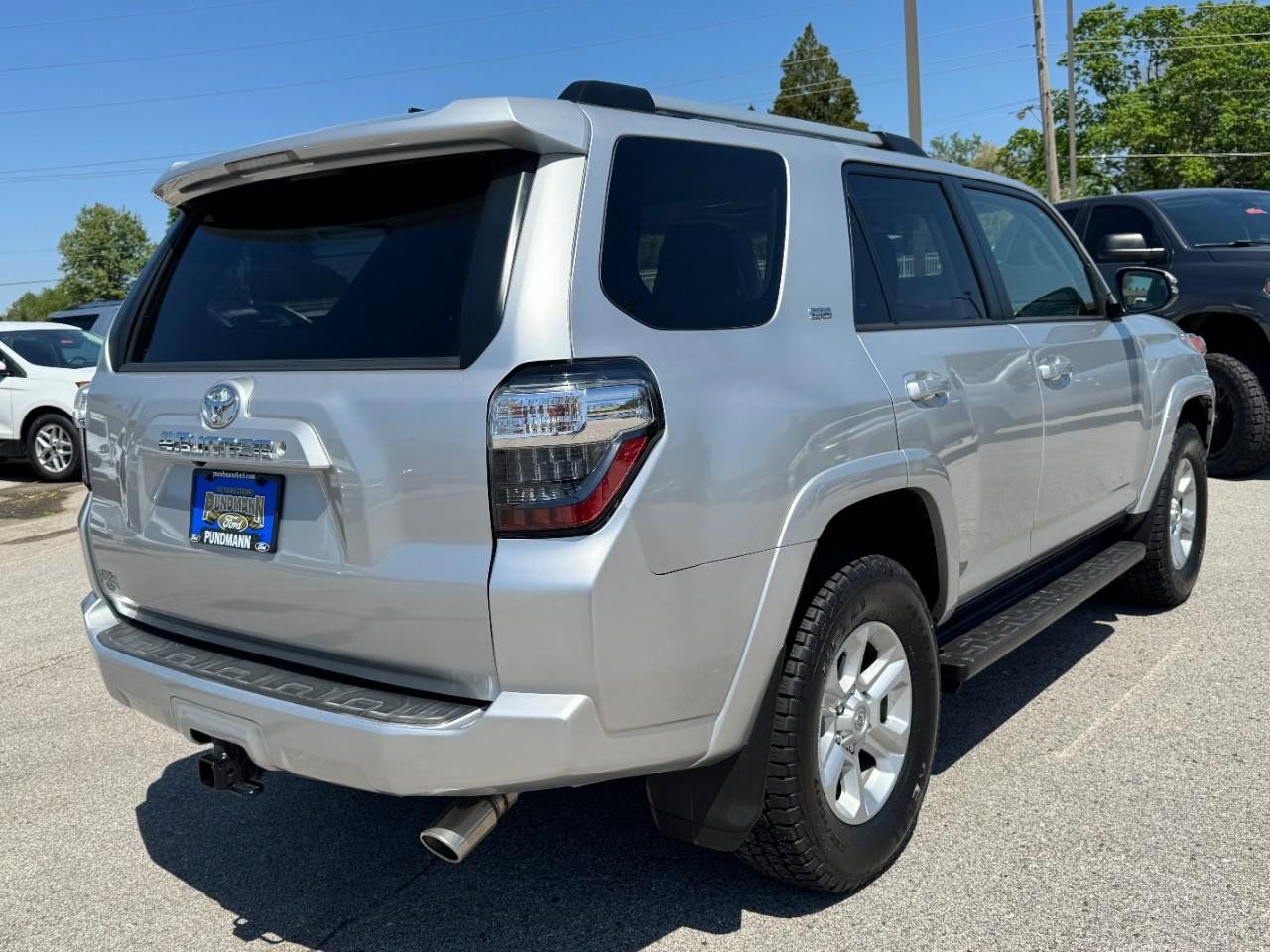 Used 2019 Toyota 4Runner SR5 Premium AWD/4WD image 3