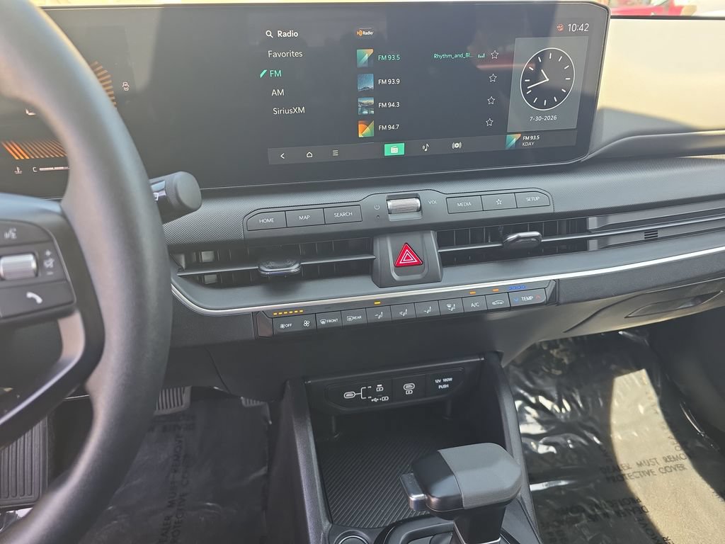Used 2025 Kia K4 FWD image 16