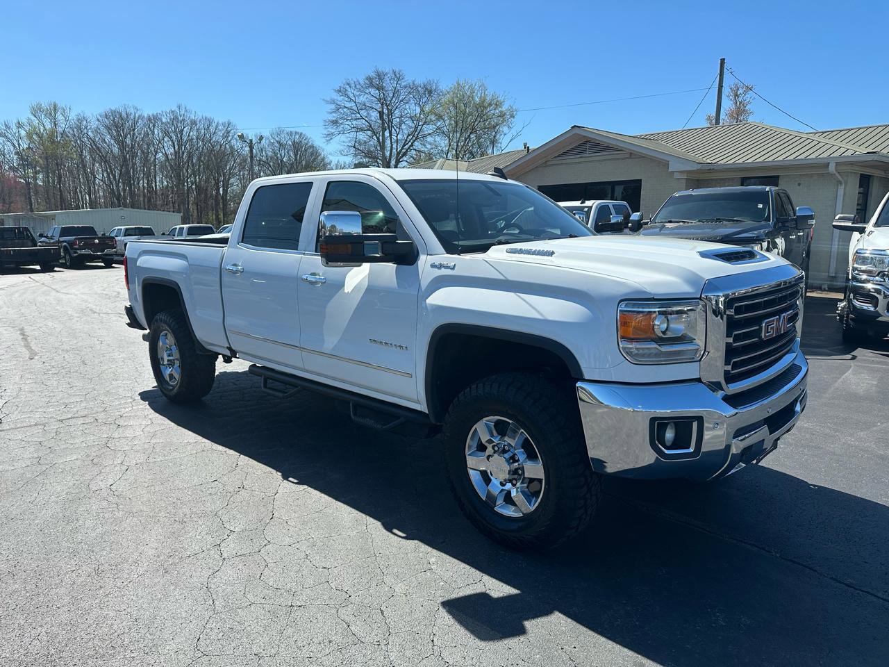 Used 2019 GMC Sierra 2500 SLT w/ Duramax Plus Package image 3