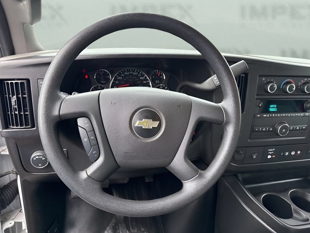 Used 2024 Chevrolet Express 3500 w/ Power Convenience Package RWD image 12