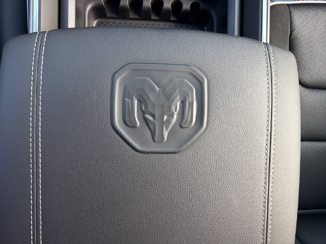 New 2026 RAM 1500 Laramie AWD/4WD image 29