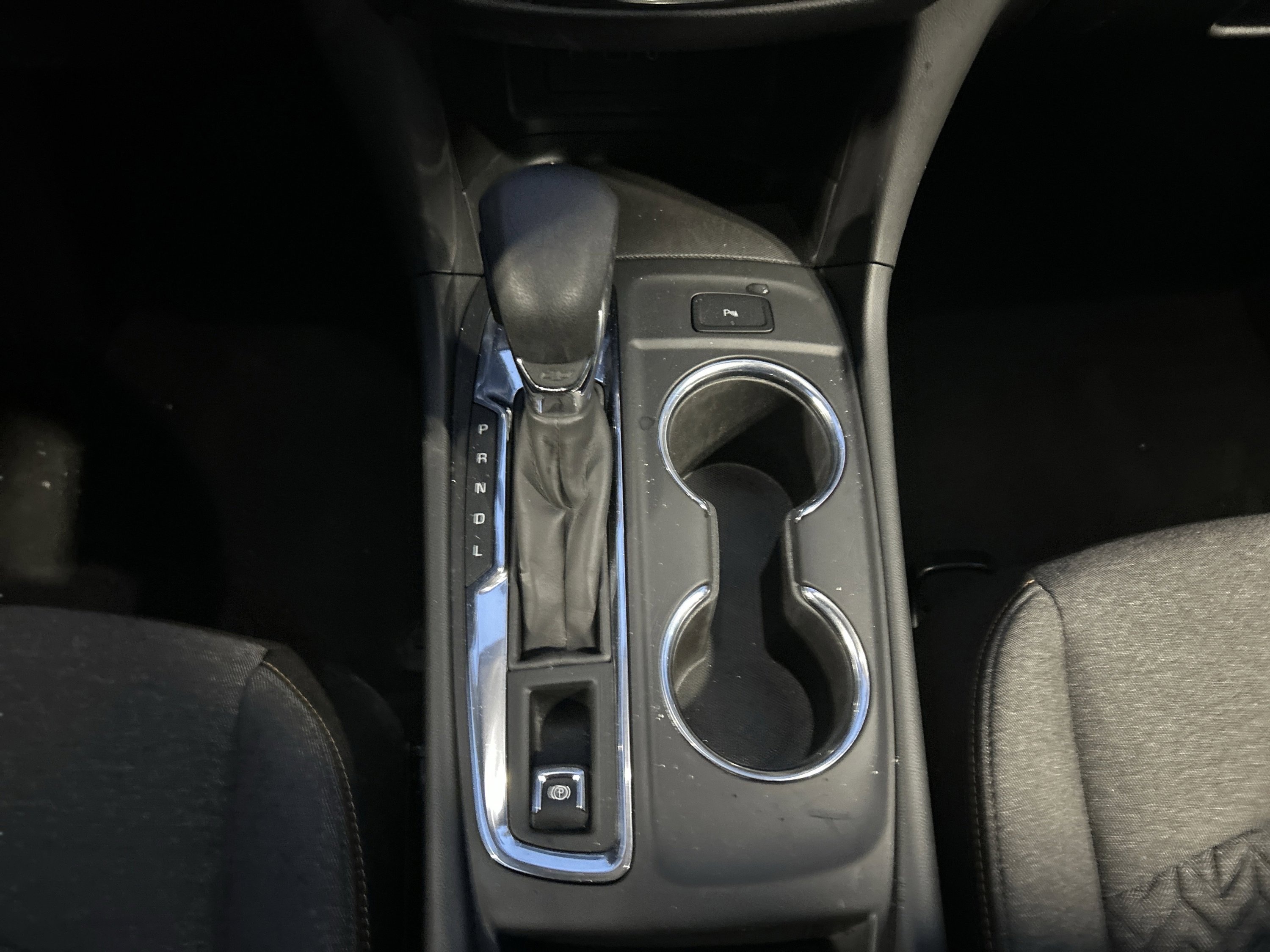 Used 2023 Chevrolet Equinox LT w/ LPO, Floor Liner Package image 21