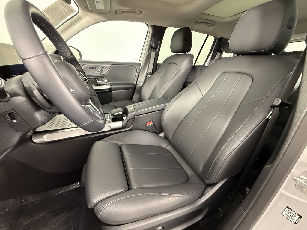 Used 2023 Mercedes-Benz EQB 300 4MATIC image 16