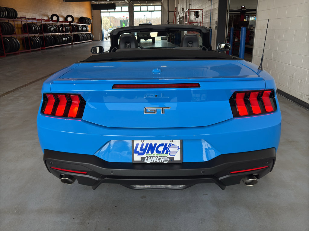 Used 2025 Ford Mustang GT Premium RWD image 4