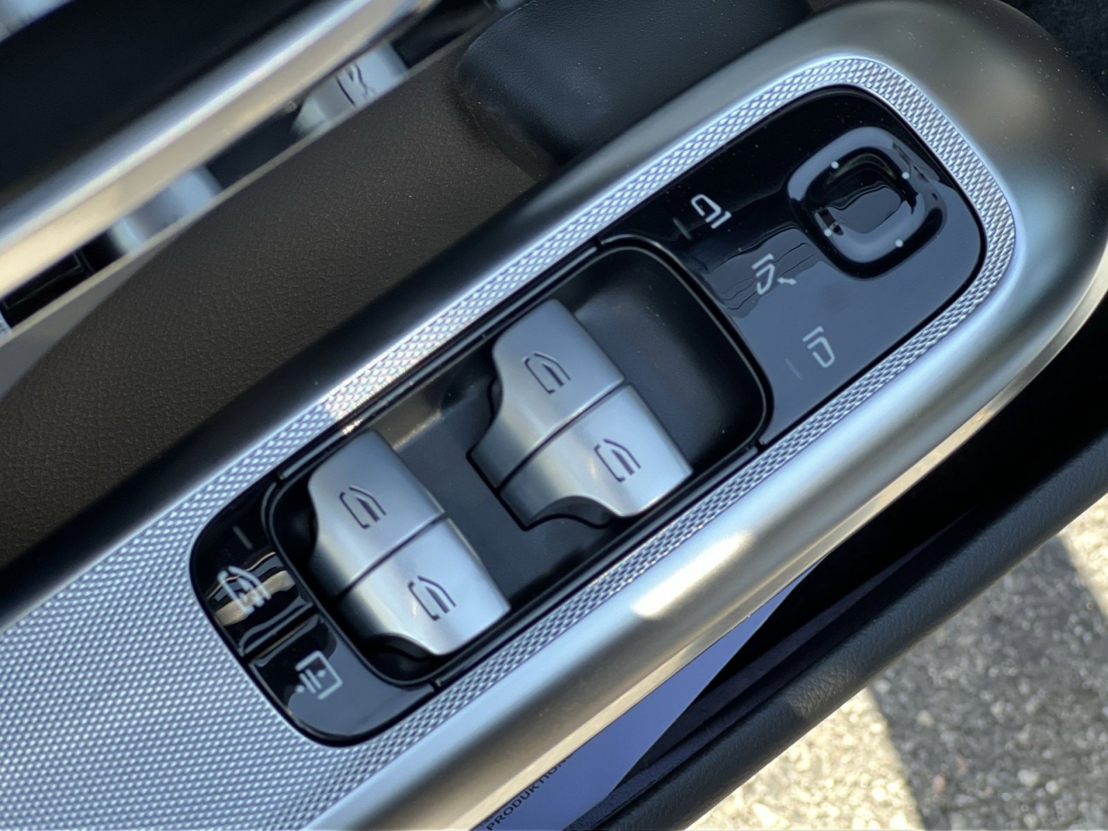 New 2026 Mercedes-Benz E 53 AMG e 4MATIC Sedan image 13