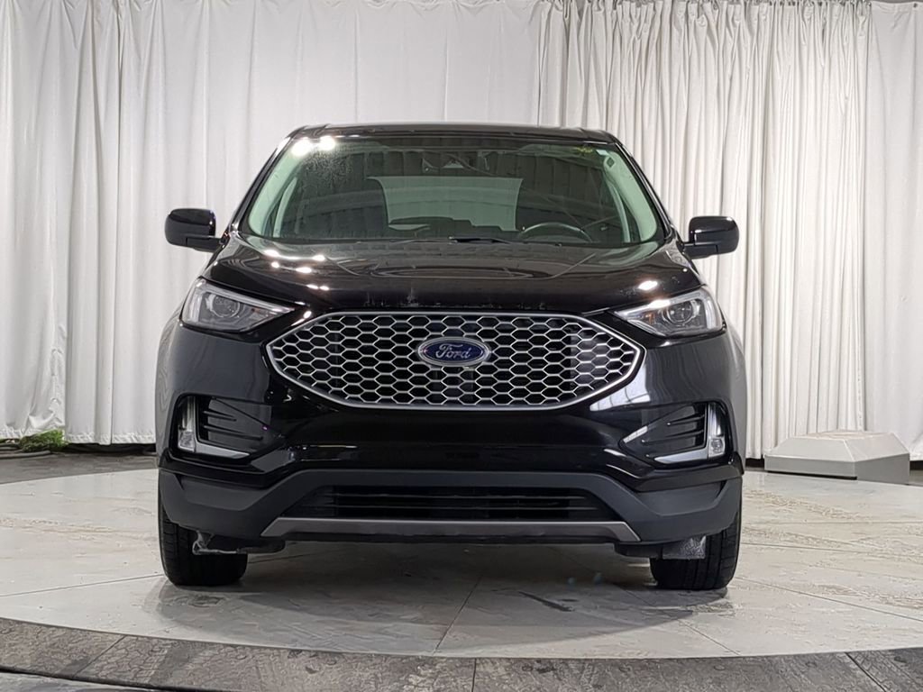 Used 2024 Ford Edge SEL w/ Convenience Package image 17