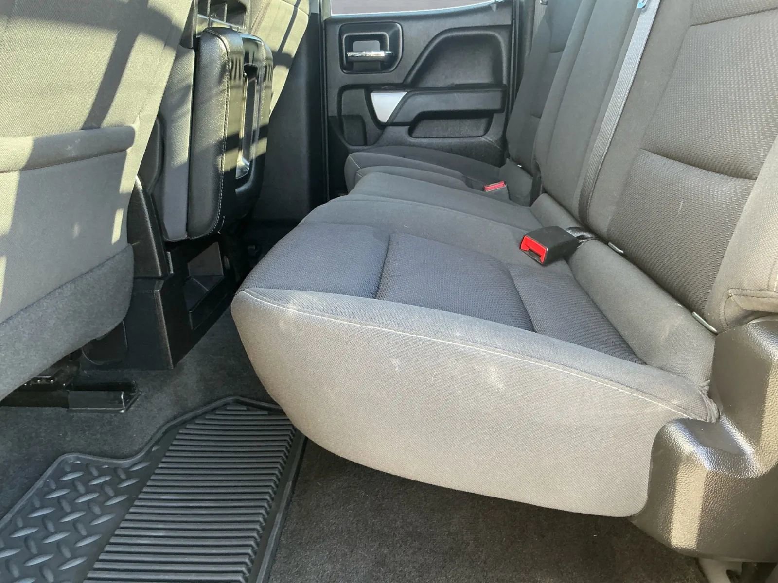 Used 2018 Chevrolet Silverado 1500 LT w/ All Star Edition image 14