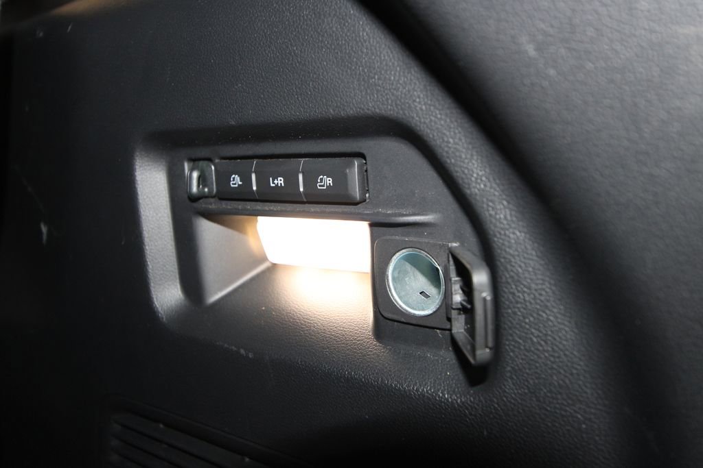 Used 2023 Ford Explorer Limited w/ Limited Technology Package image 46