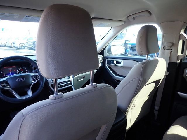 Certified 2023 Ford Explorer XLT image 16