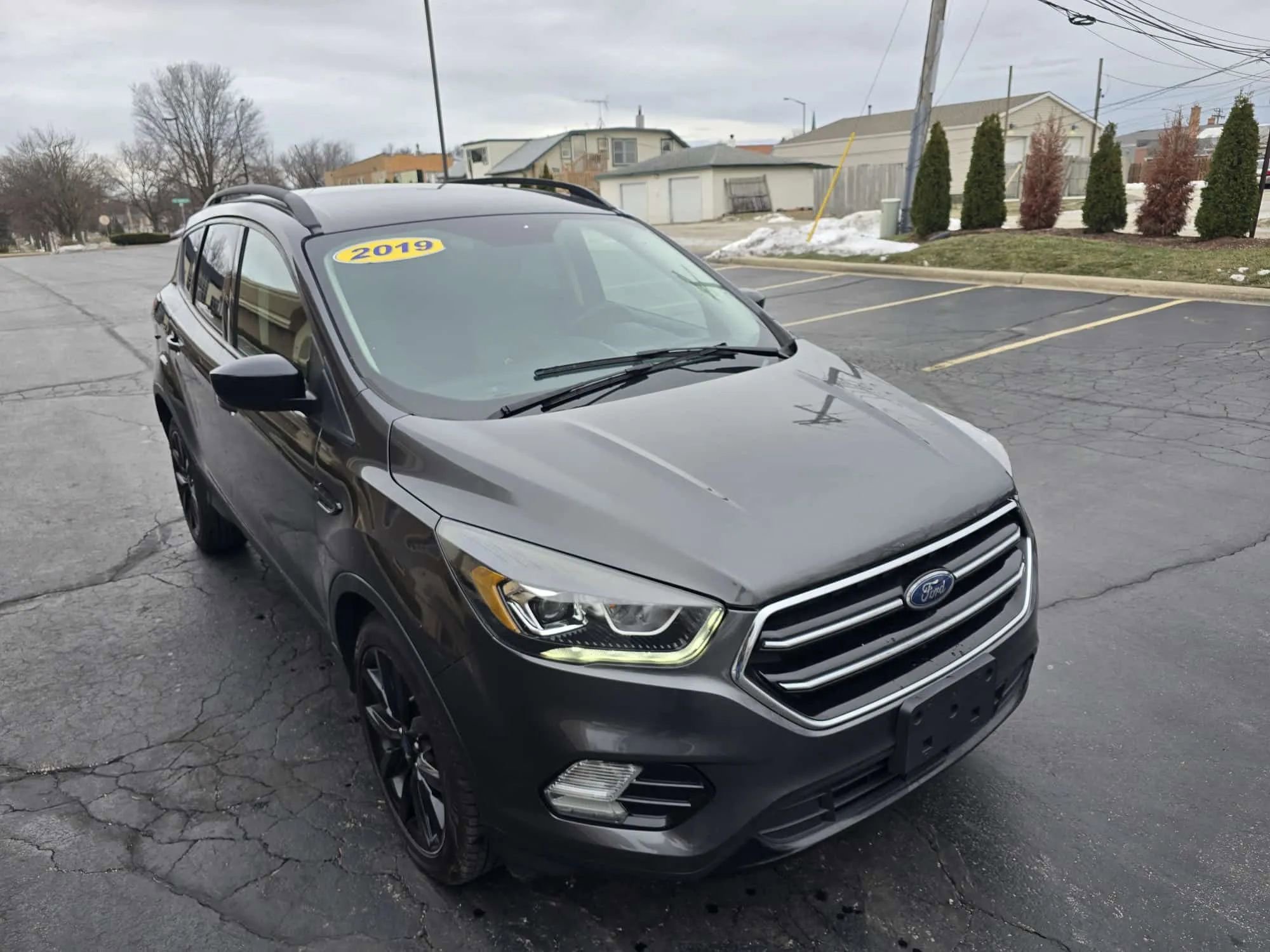 Used 2019 Ford Escape SE image 3