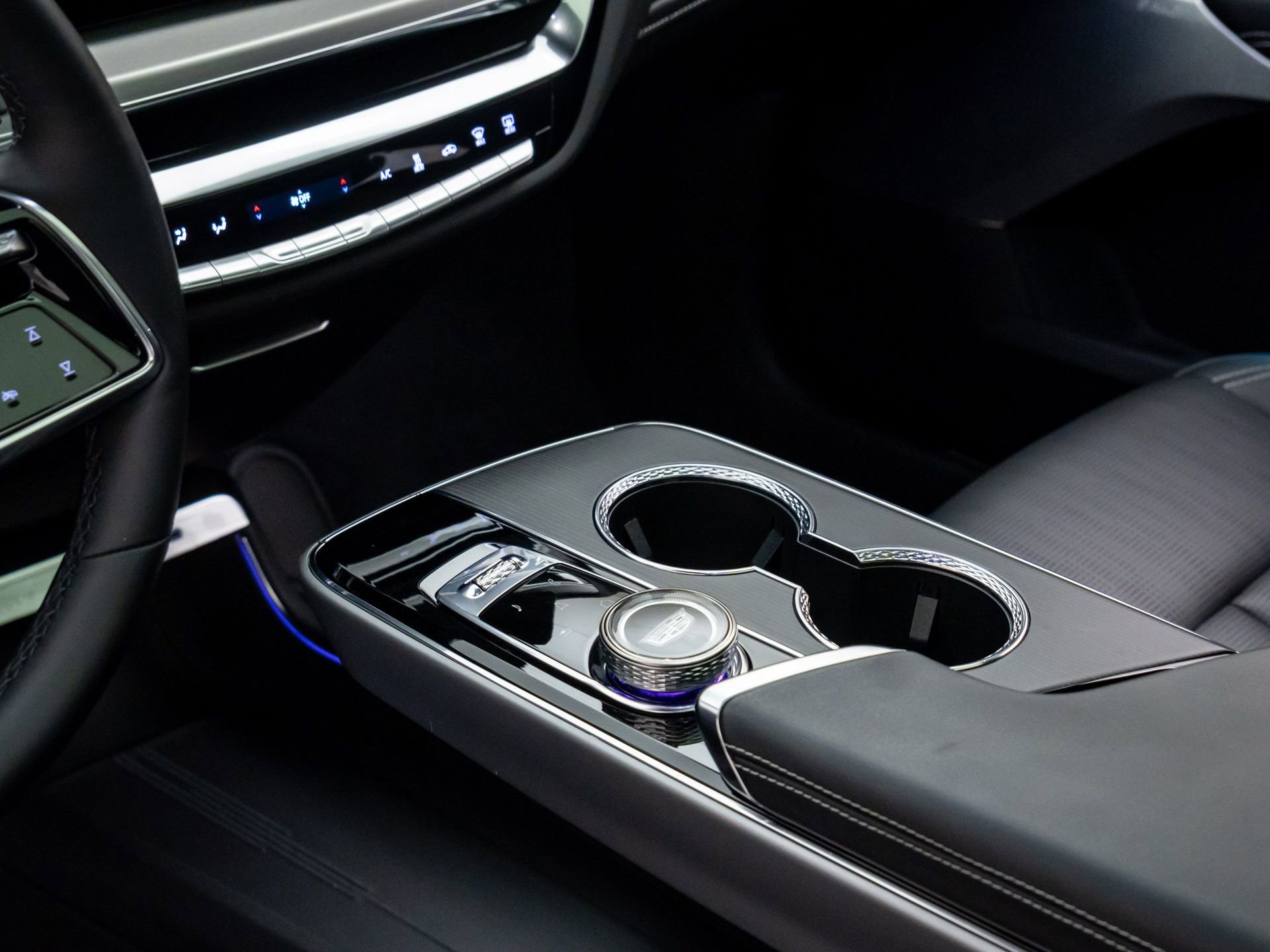 Certified 2025 Cadillac Lyriq Luxury w/ LPO, Floor Liner Package image 14