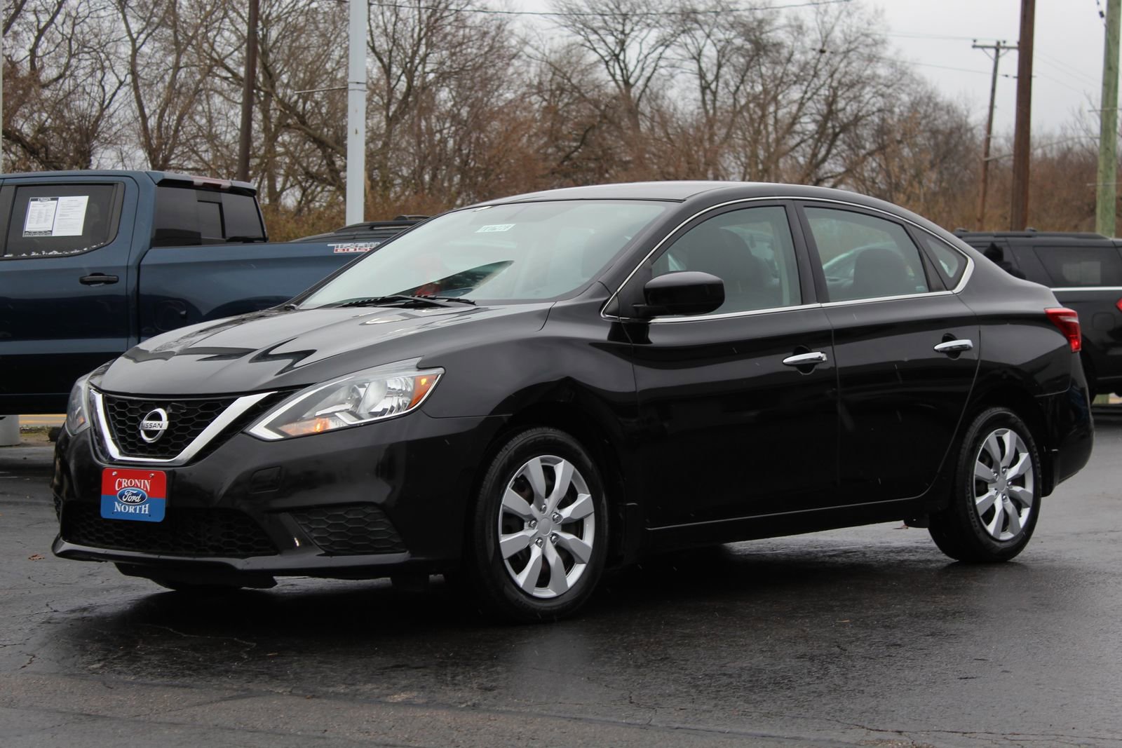 Used 2017 Nissan Sentra SV image 3