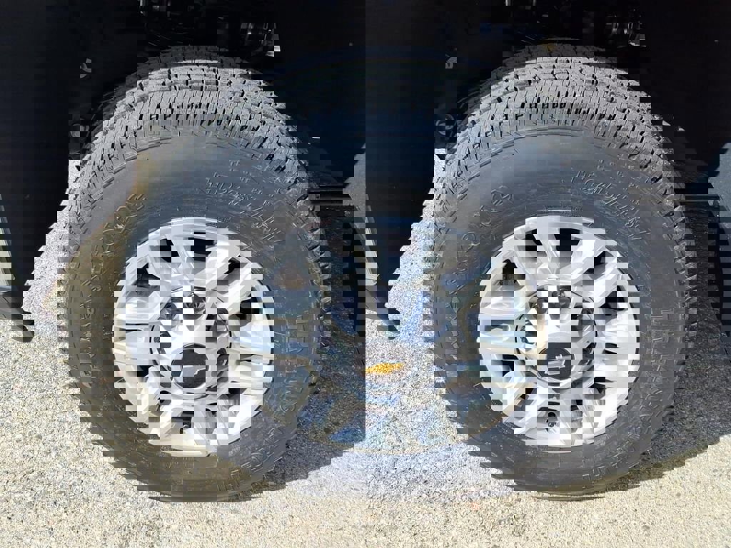 New 2026 Chevrolet Silverado 2500 LT image 9