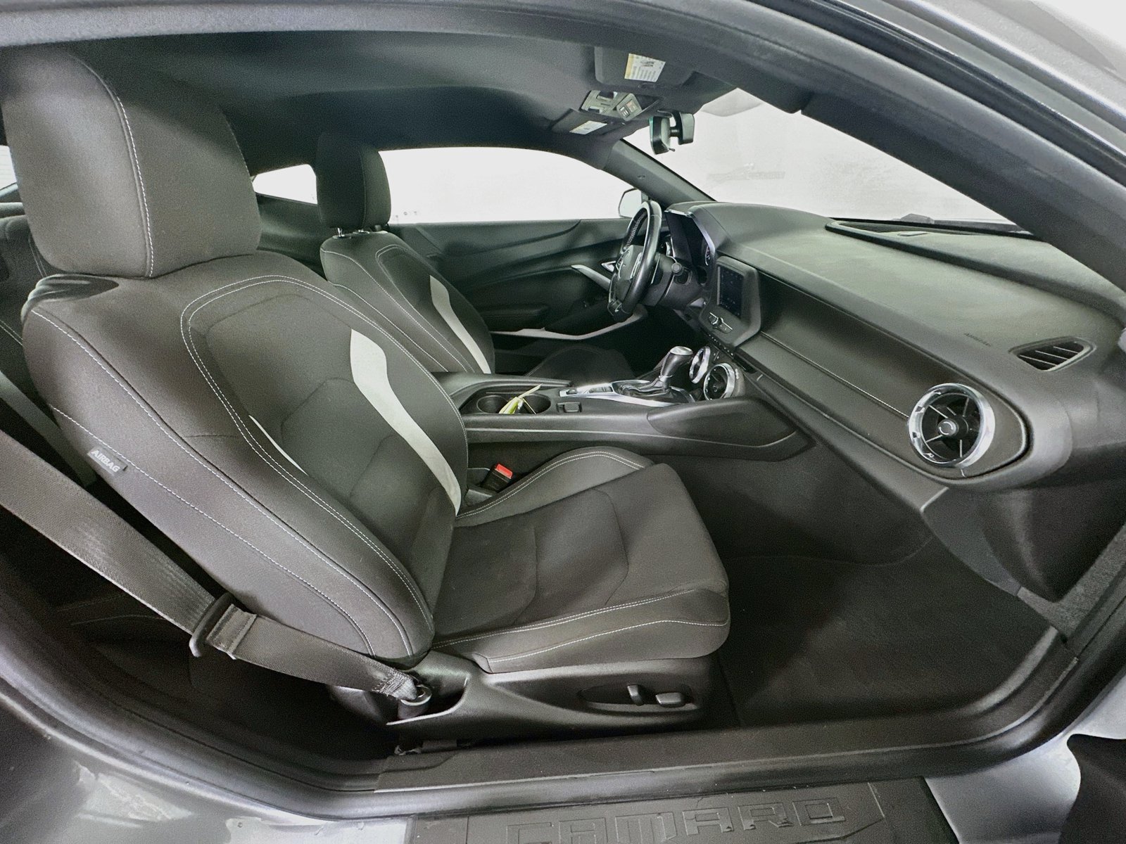 Used 2022 Chevrolet Camaro LT RWD image 25