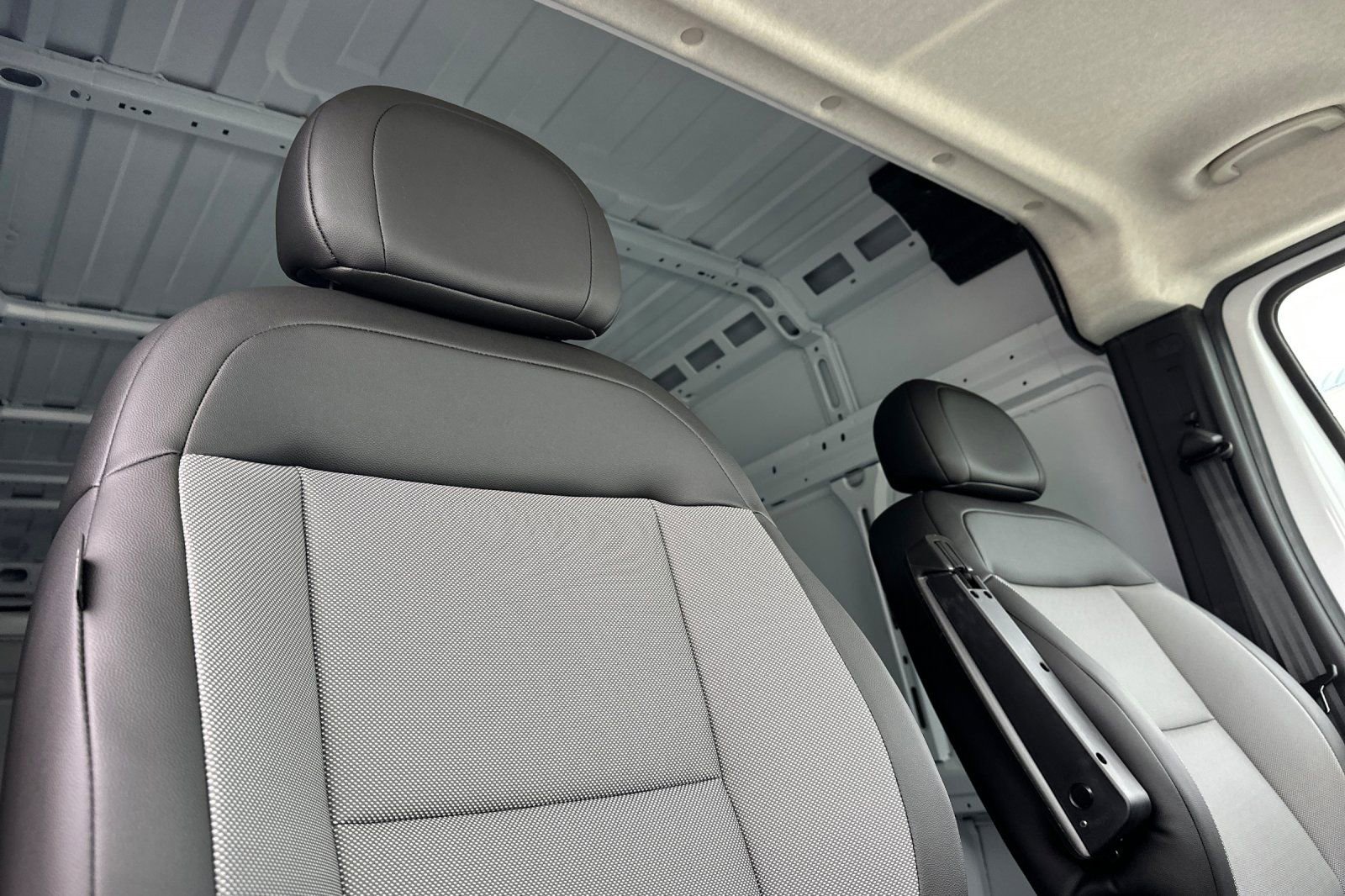 New 2026 RAM ProMaster 2500 w/ Advanced Safety Group image 17