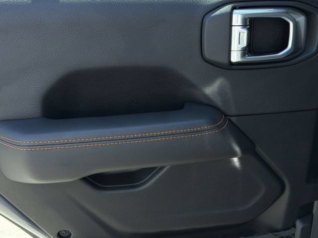 Used 2021 Jeep Gladiator Mojave AWD/4WD image 21