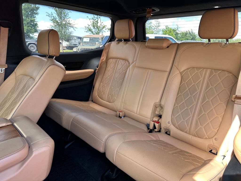 Used 2022 Jeep Grand Wagoneer Series III w/ Rear Seat Video Group 1 AWD/4WD image 34