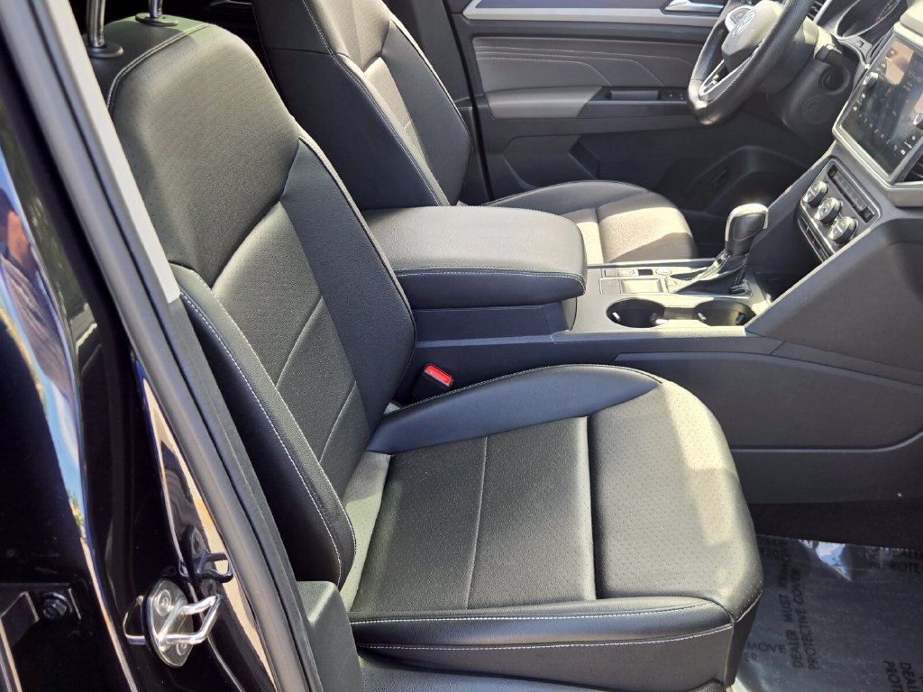 Used 2021 Volkswagen Atlas SE w/ Panoramic Sunroof Package FWD image 18