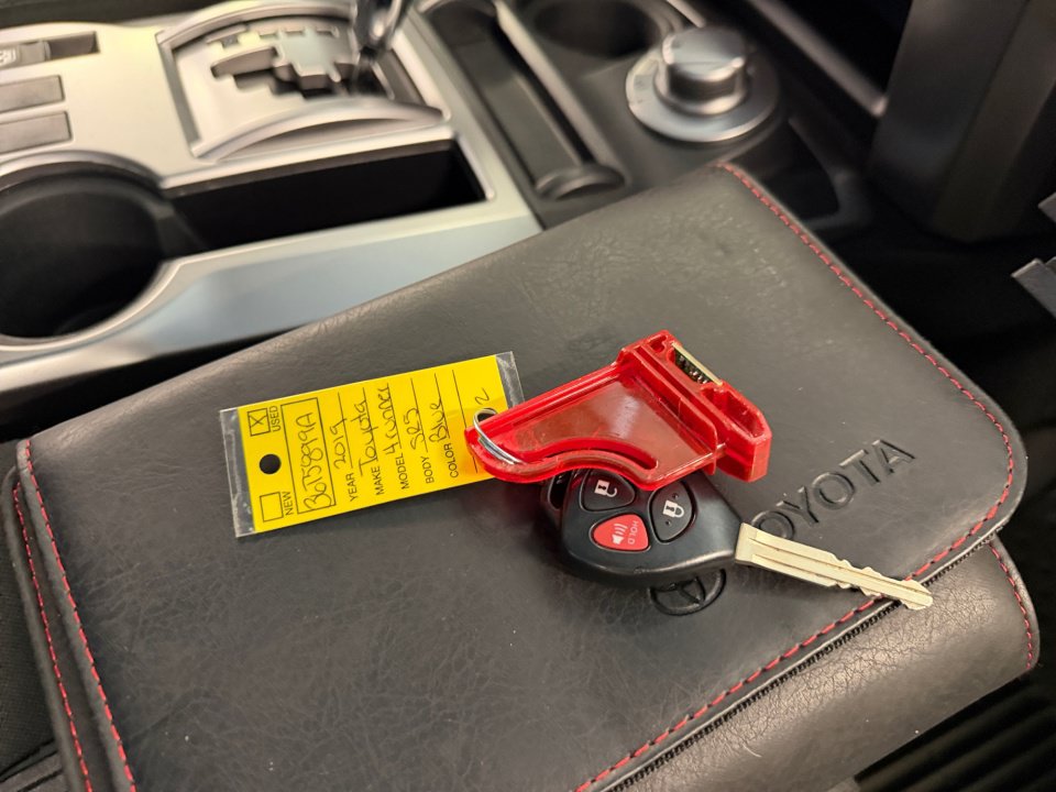 Certified 2019 Toyota 4Runner SR5 AWD/4WD image 38