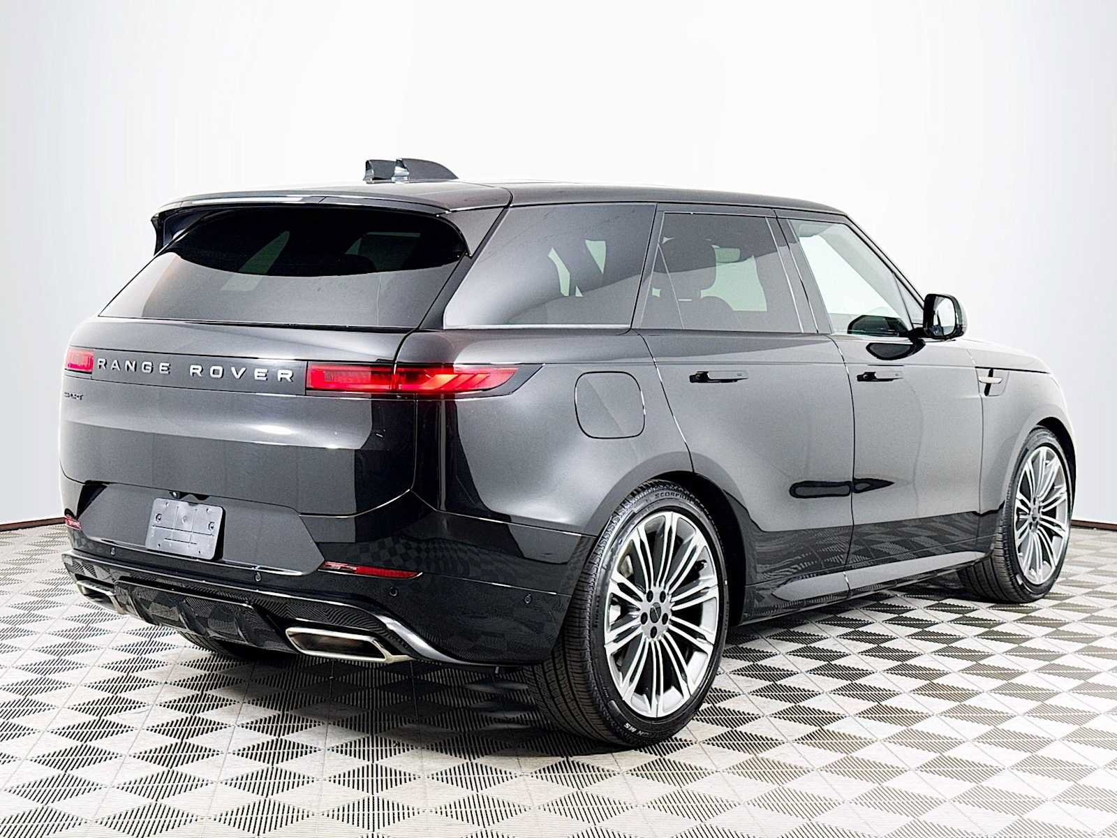 New 2026 Land Rover Range Rover Sport Dynamic SE AWD/4WD image 5