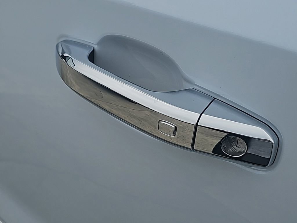 New 2026 GMC Sierra 1500 SLT w/ SLT Premium Plus Package image 9