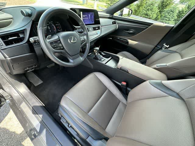 Used 2023 Lexus ES 350 w/ Premium Package FWD image 16