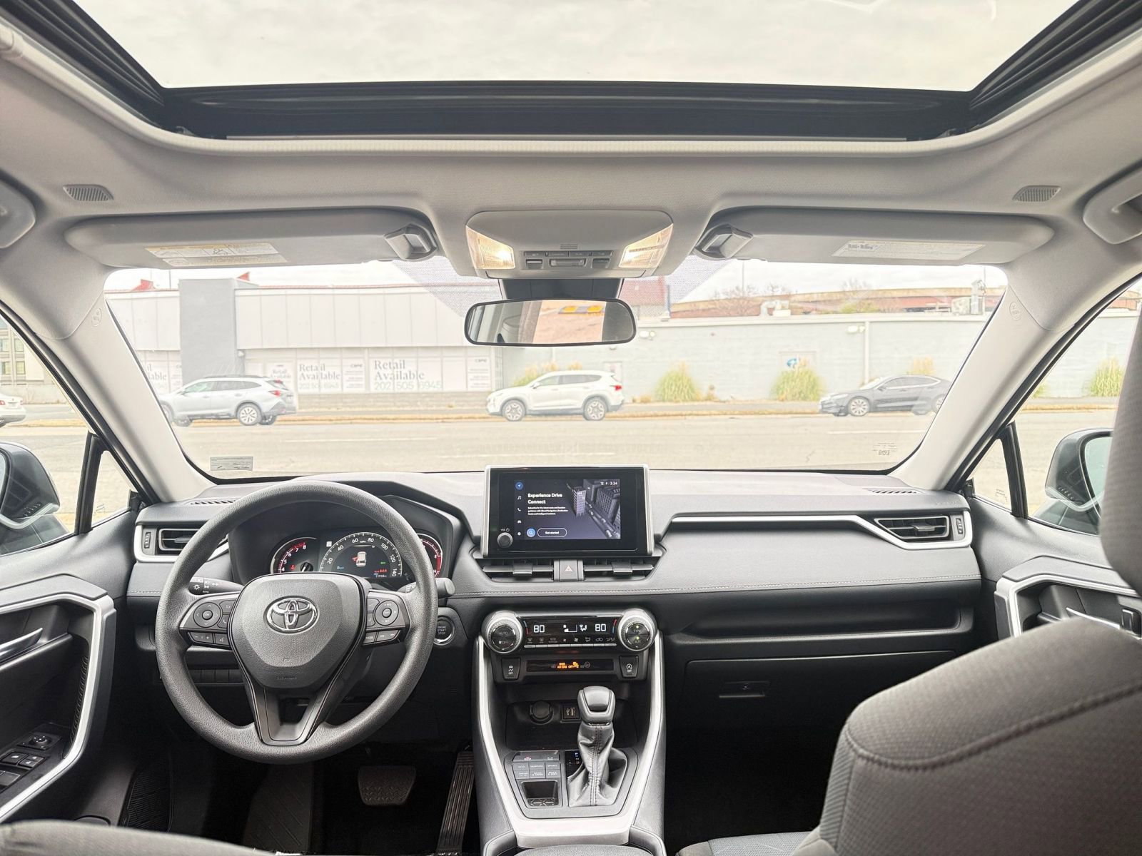 Used 2025 Toyota RAV4 XLE image 34