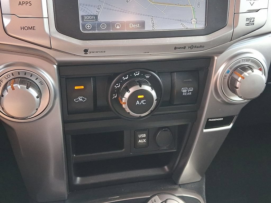 Used 2018 Toyota 4Runner SR5 AWD/4WD image 20