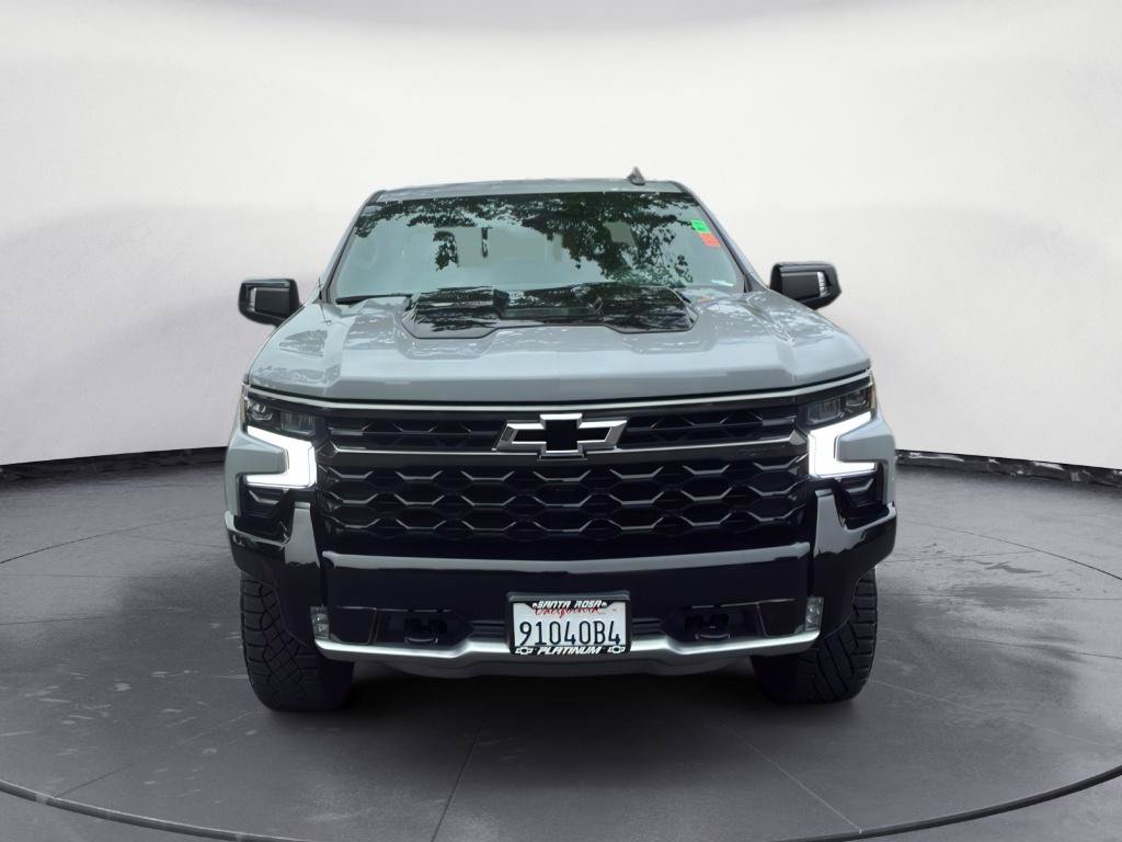 Used 2024 Chevrolet Silverado 1500 ZR2 w/ Technology Package AWD/4WD image 2