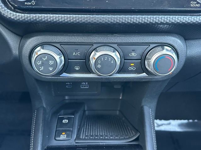 Used 2023 Nissan Kicks SV FWD image 34