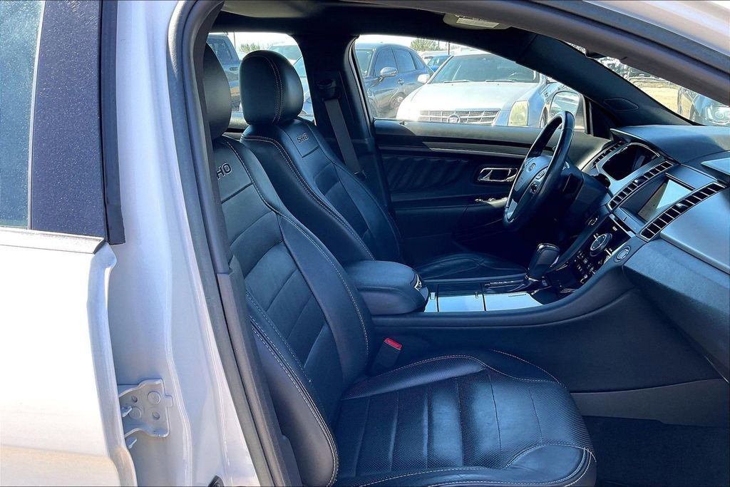 Used 2018 Ford Taurus SHO w/ Driver Assist Package image 30