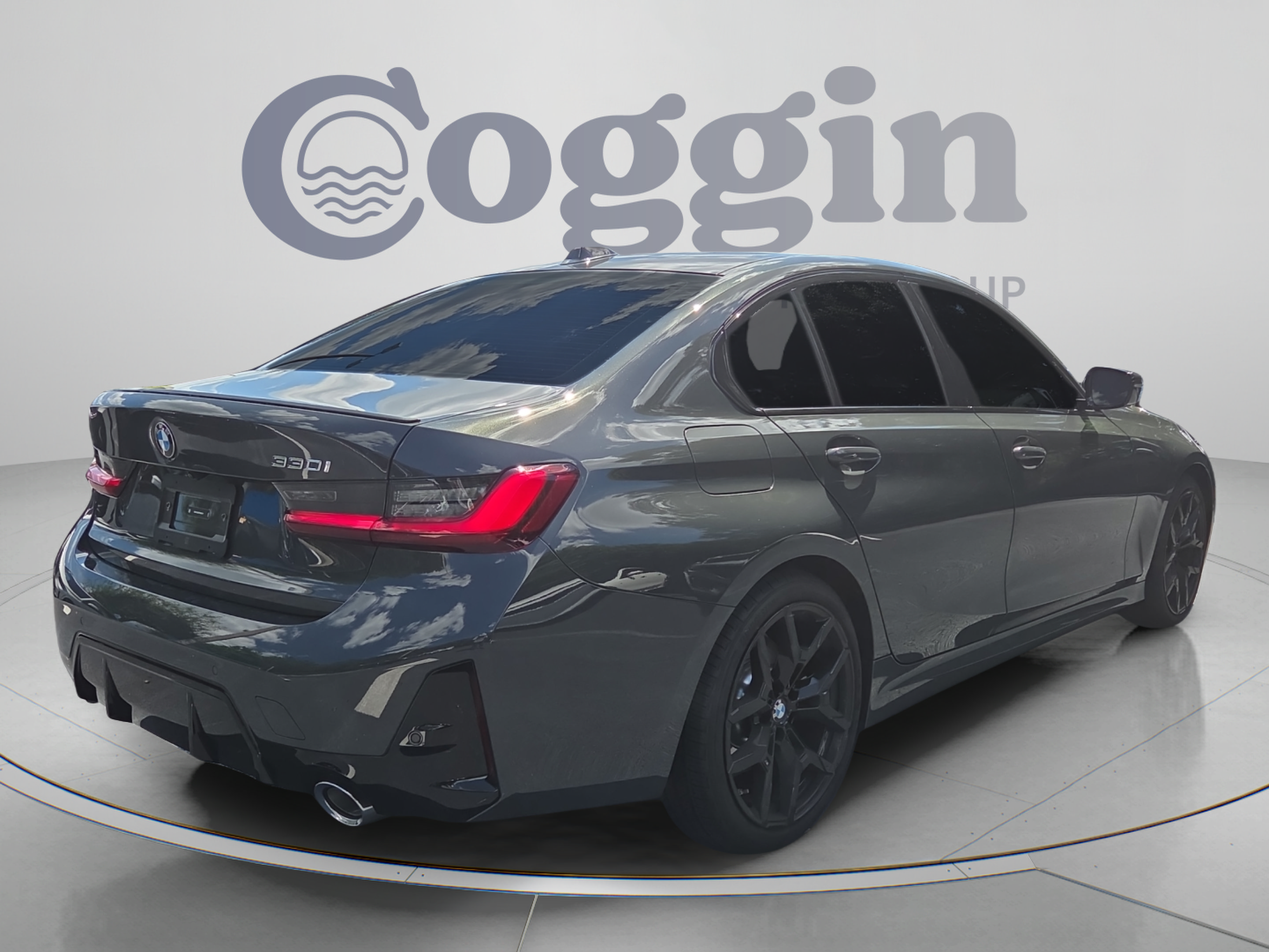 Certified 2026 BMW 330i Sedan w/ M Sport Package RWD image 5
