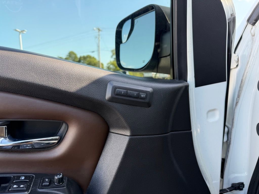 Used 2017 Nissan Titan Platinum Reserve AWD/4WD image 14