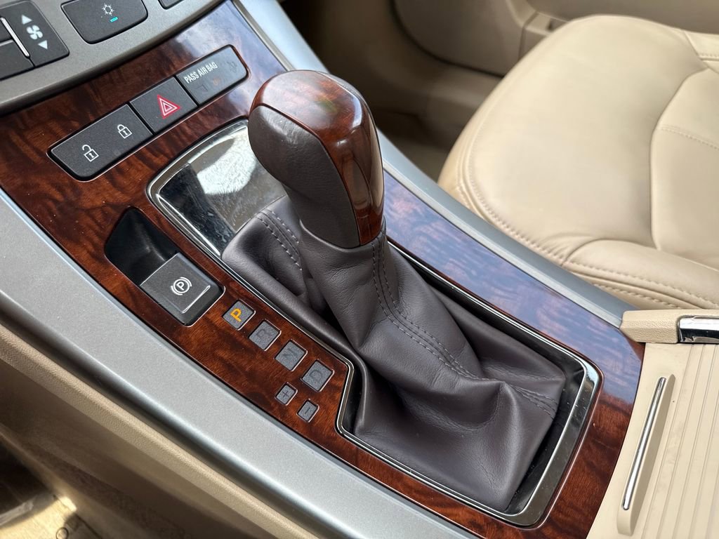 Used 2011 Buick LaCrosse CXL w/ Driver Confidence Package image 24