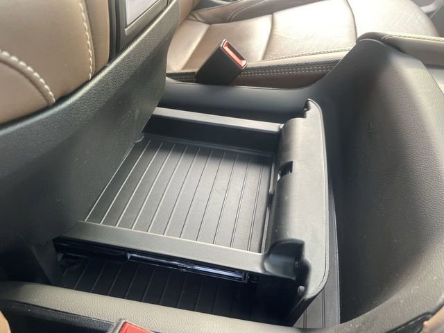 Used 2023 Chevrolet Suburban High Country image 29