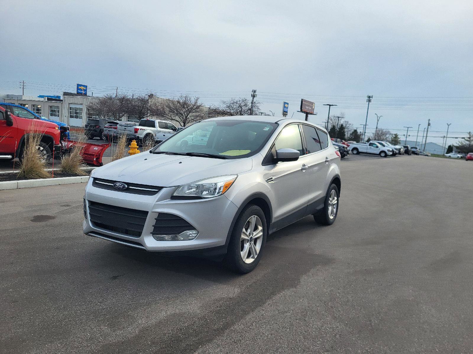 Used 2016 Ford Escape SE w/ SE Cold Weather Package image 7