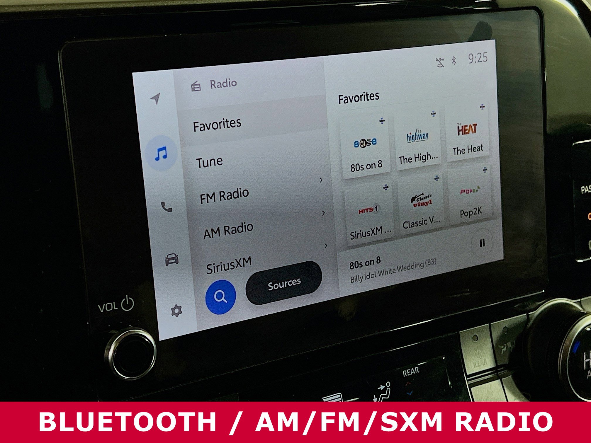 Used 2023 Toyota Highlander LE image 8