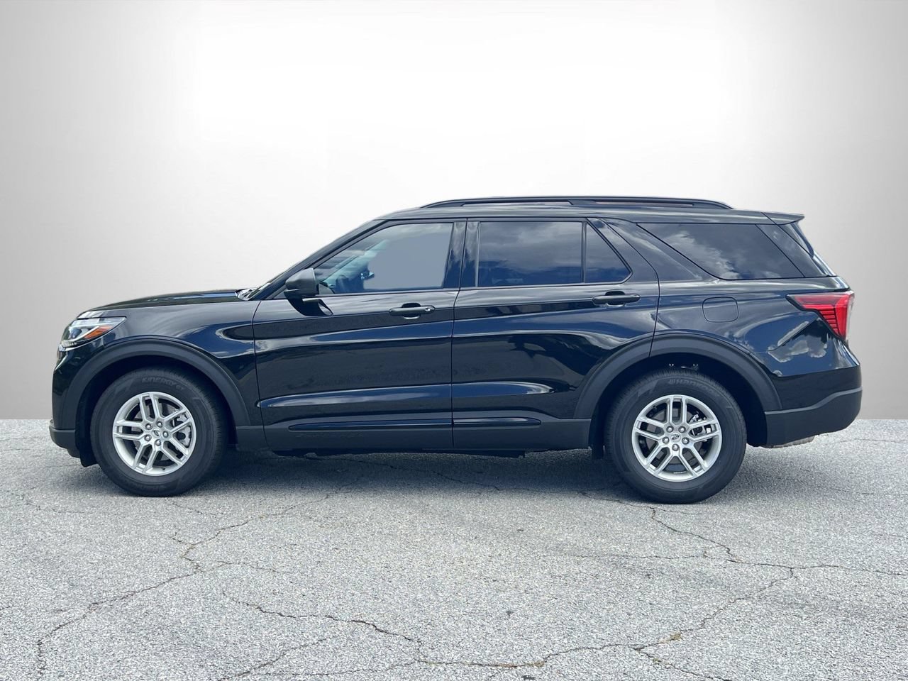 New 2026 Ford Explorer Active RWD image 21