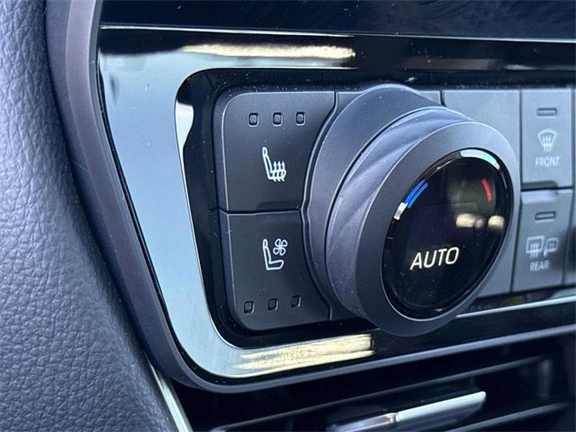 Used 2024 Toyota Grand Highlander Limited image 34