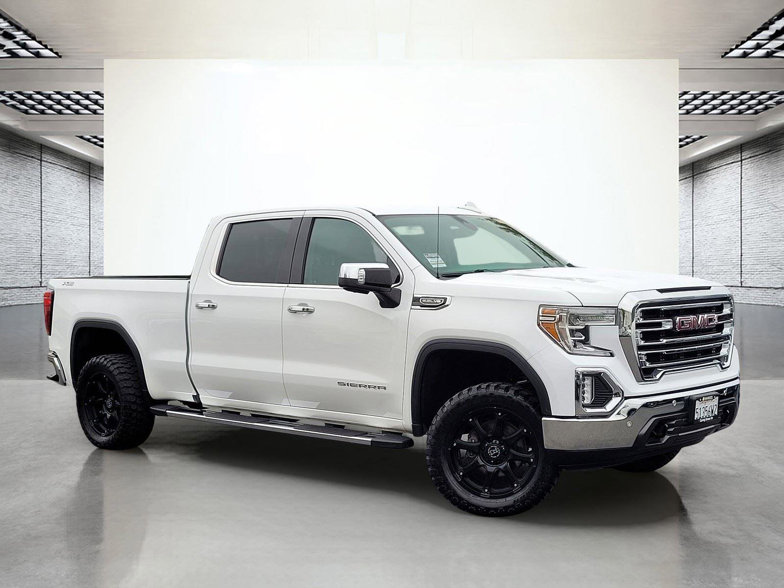 Used 2019 GMC Sierra 1500 SLT w/ SLT Premium Plus Package image 2