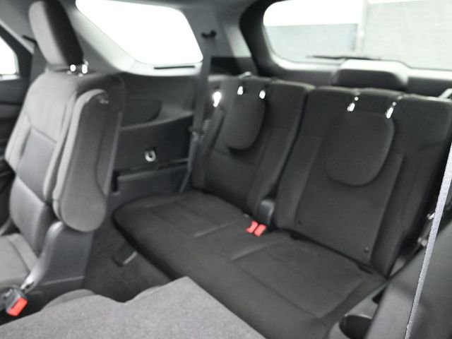 Used 2023 Ford Explorer XLT image 26