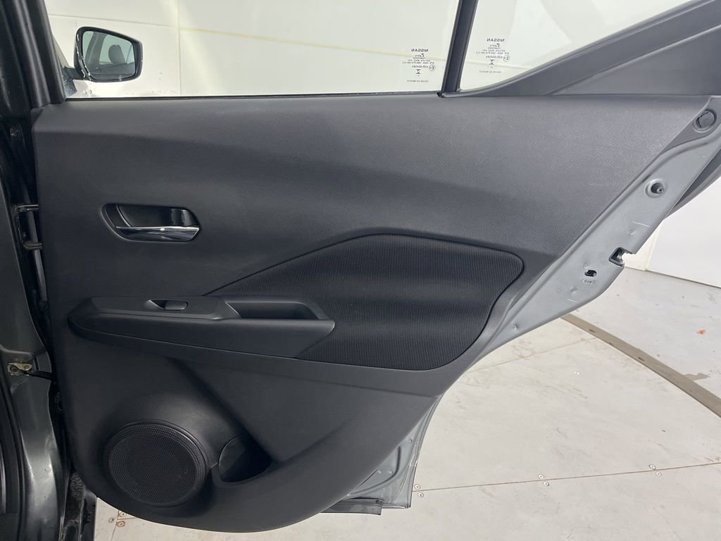 Used 2024 Nissan Kicks SV image 28